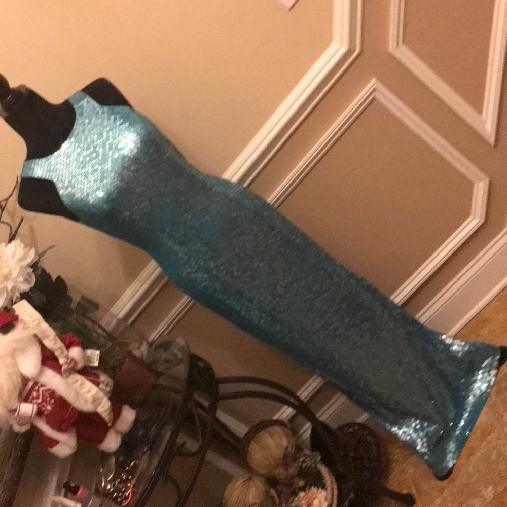 Adrianna Papell - Turquoise Sequin Long Gown, s 6 - Picture 2 of 6